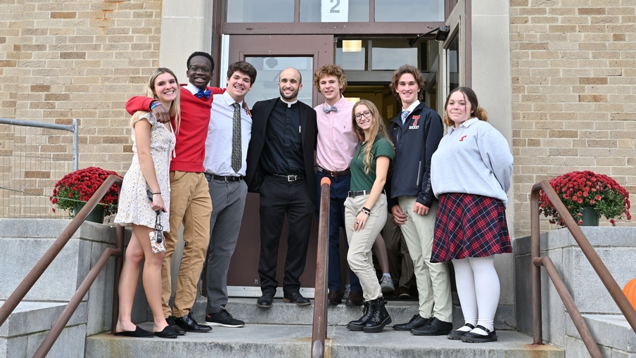 Trinity High School Employees, Location, Alumni